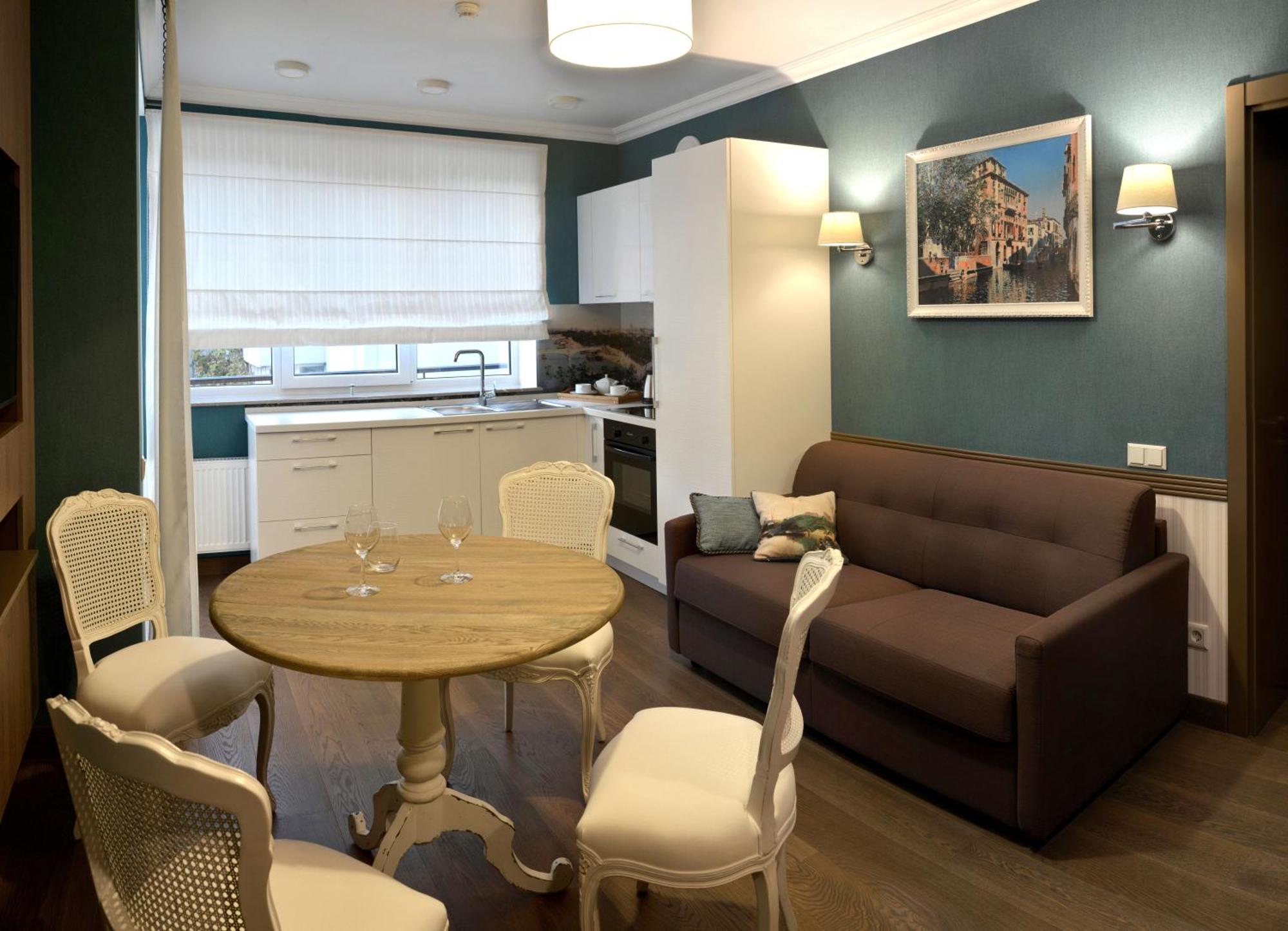 Zentrum Hotel 키시나우 외부 사진