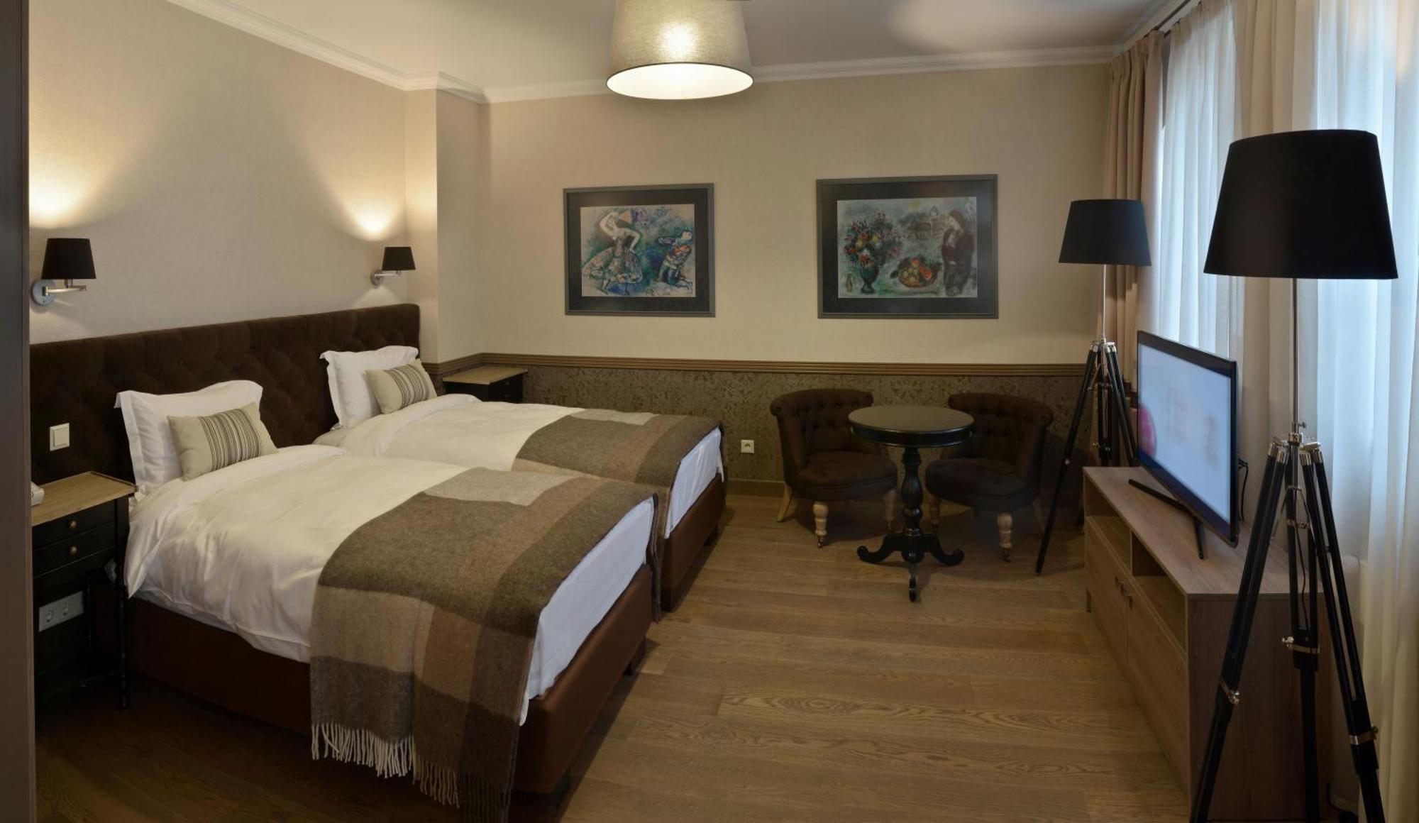 Zentrum Hotel 키시나우 외부 사진