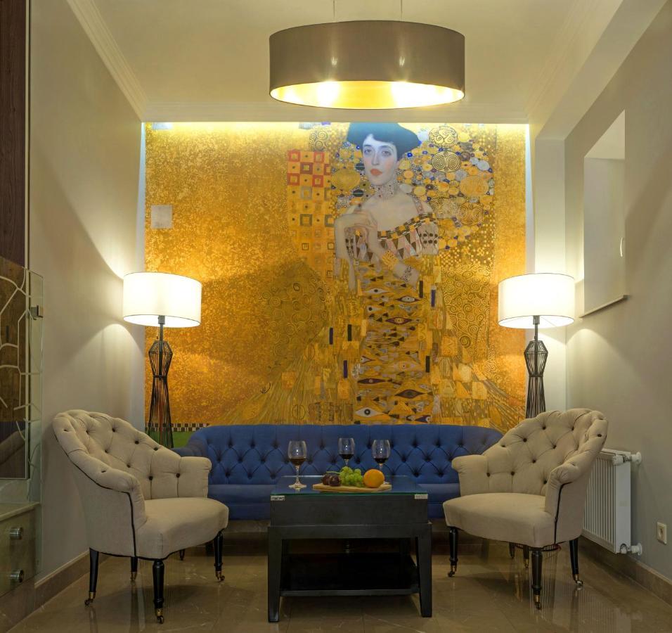 Zentrum Hotel 키시나우 외부 사진