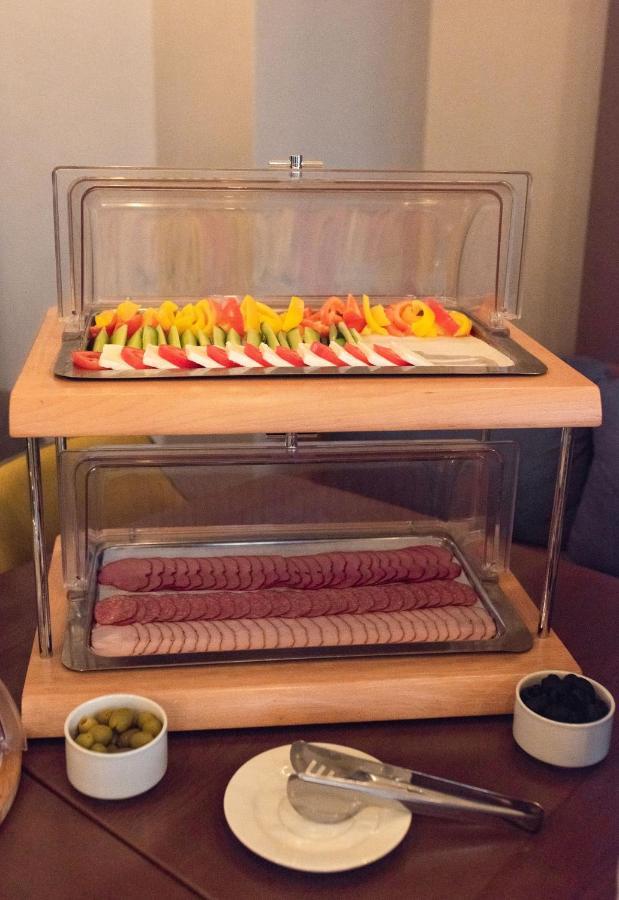 Zentrum Hotel 키시나우 외부 사진