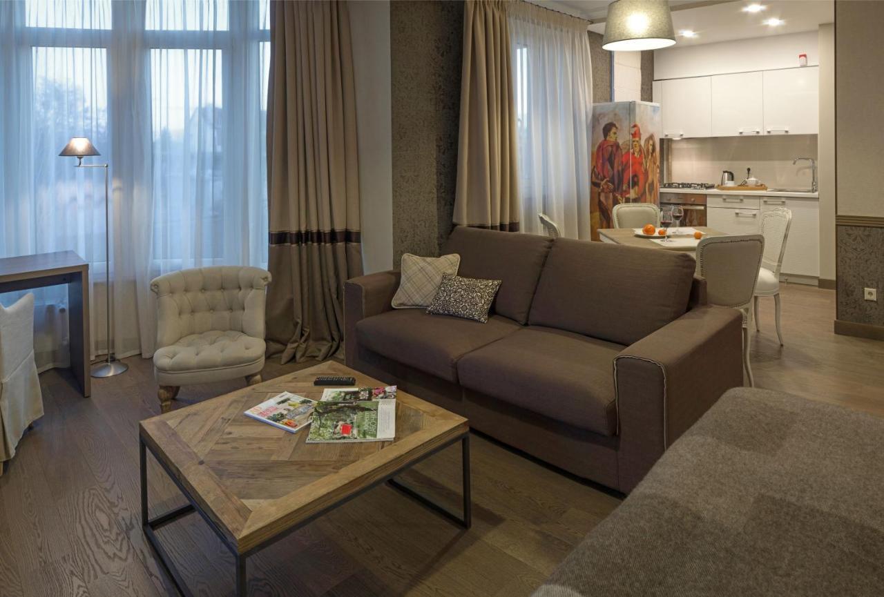 Zentrum Hotel 키시나우 외부 사진